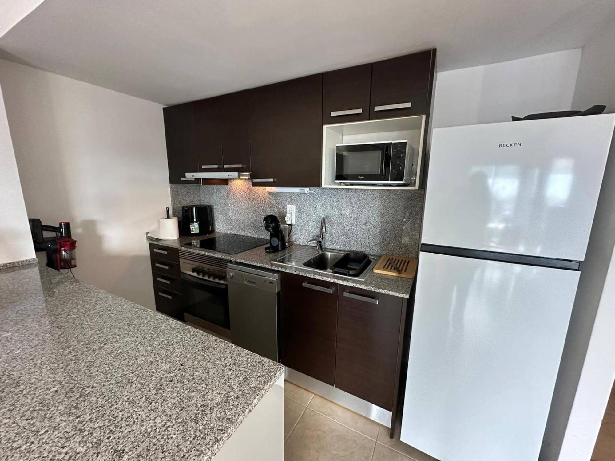 Apartamento En Roses Con Vistas Al Canal Y Piscina Экстерьер фото